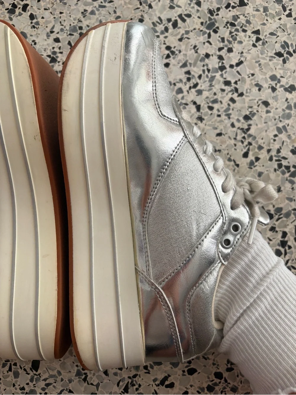 Zara cushioned metallic